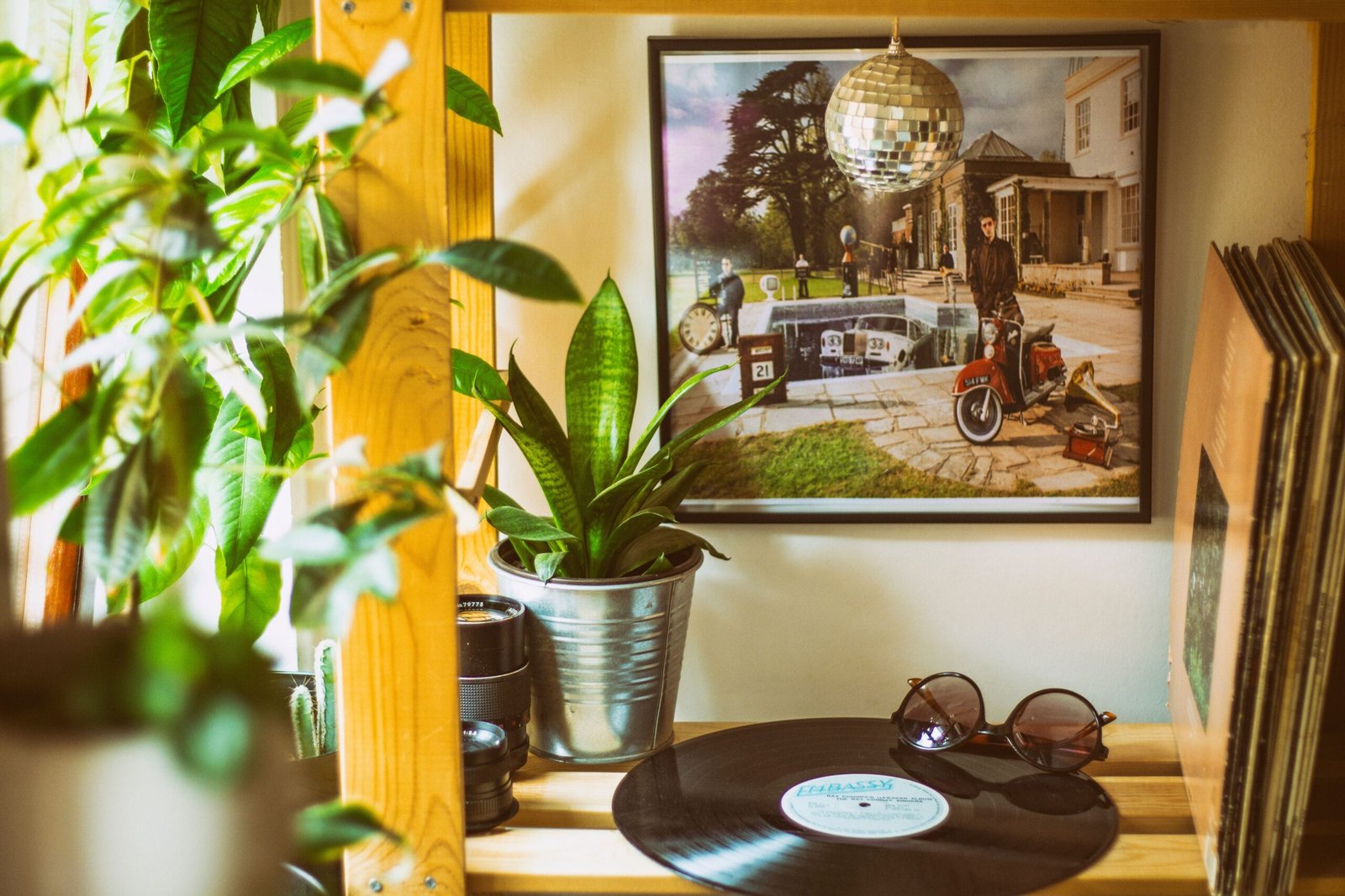 5 Stunning Living Room Decor Ideas to Make Your Space Cozy & Stylish