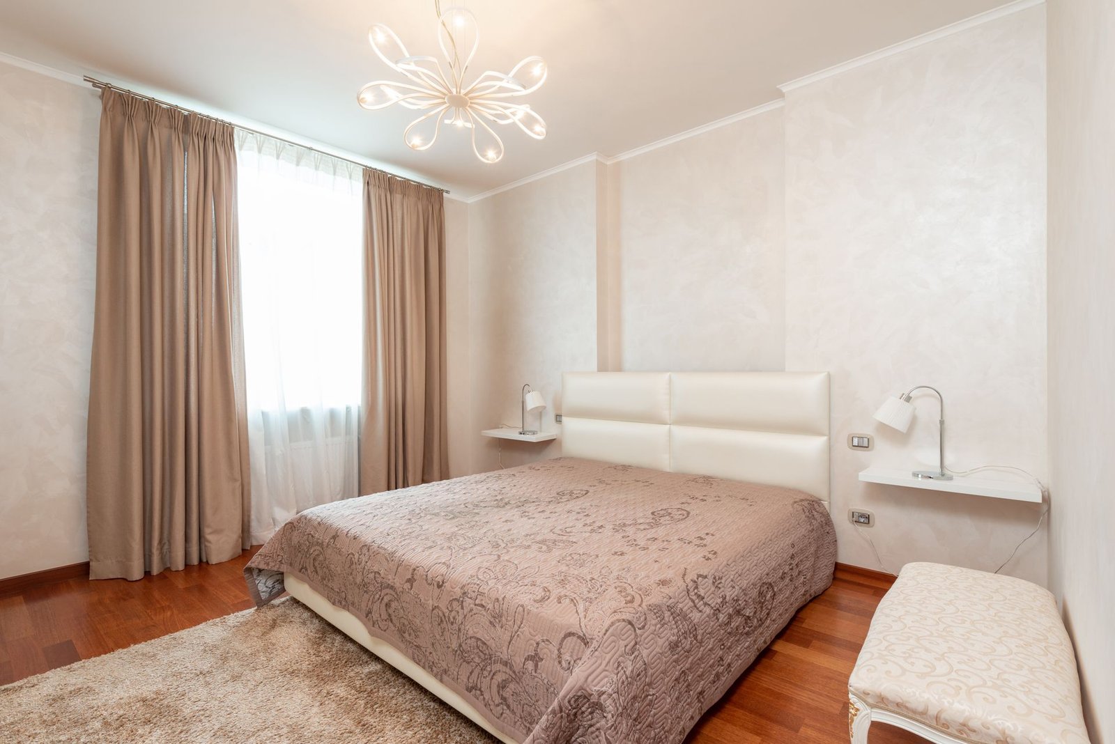 10 Smart Small Bedroom Ideas to Make Your Room Look Bigger and More Stylish